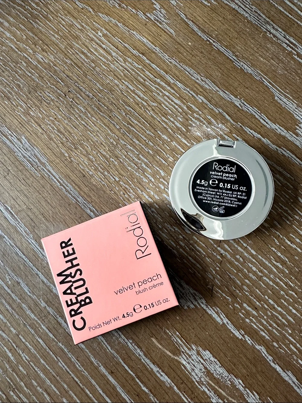 Rodial Velvet Peach Cream Blusher - Soft Peach-Pink Compact